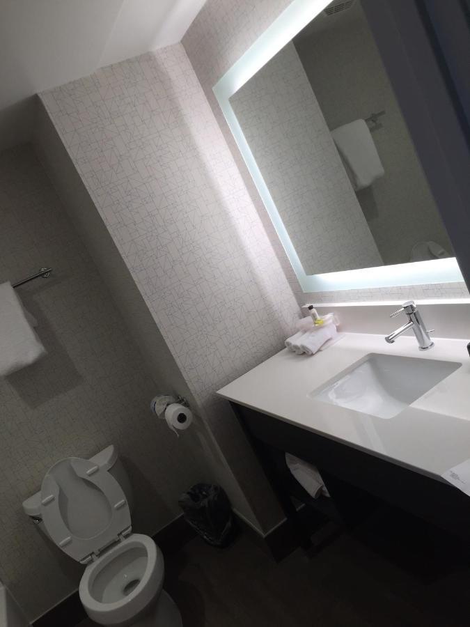 Holiday Inn Express & Suites Orangeburg By Ihg Buitenkant foto