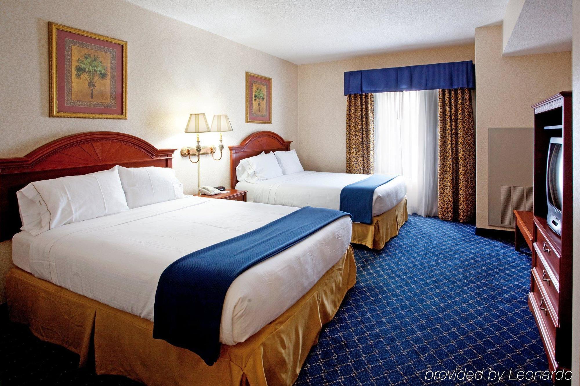 Holiday Inn Express & Suites Orangeburg By Ihg Buitenkant foto